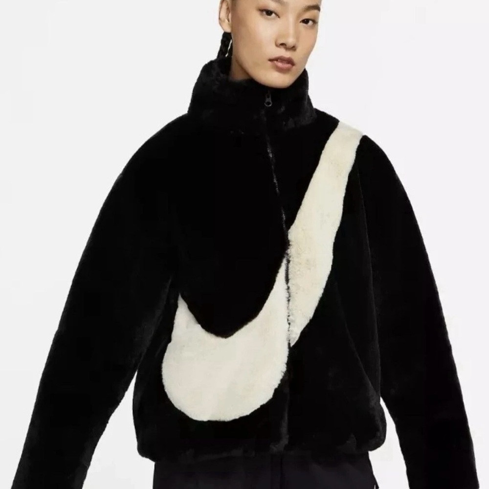 Nike Sportswear Womens Black Fossil Faux Fur Full Zip Jacket Small DO3791-010